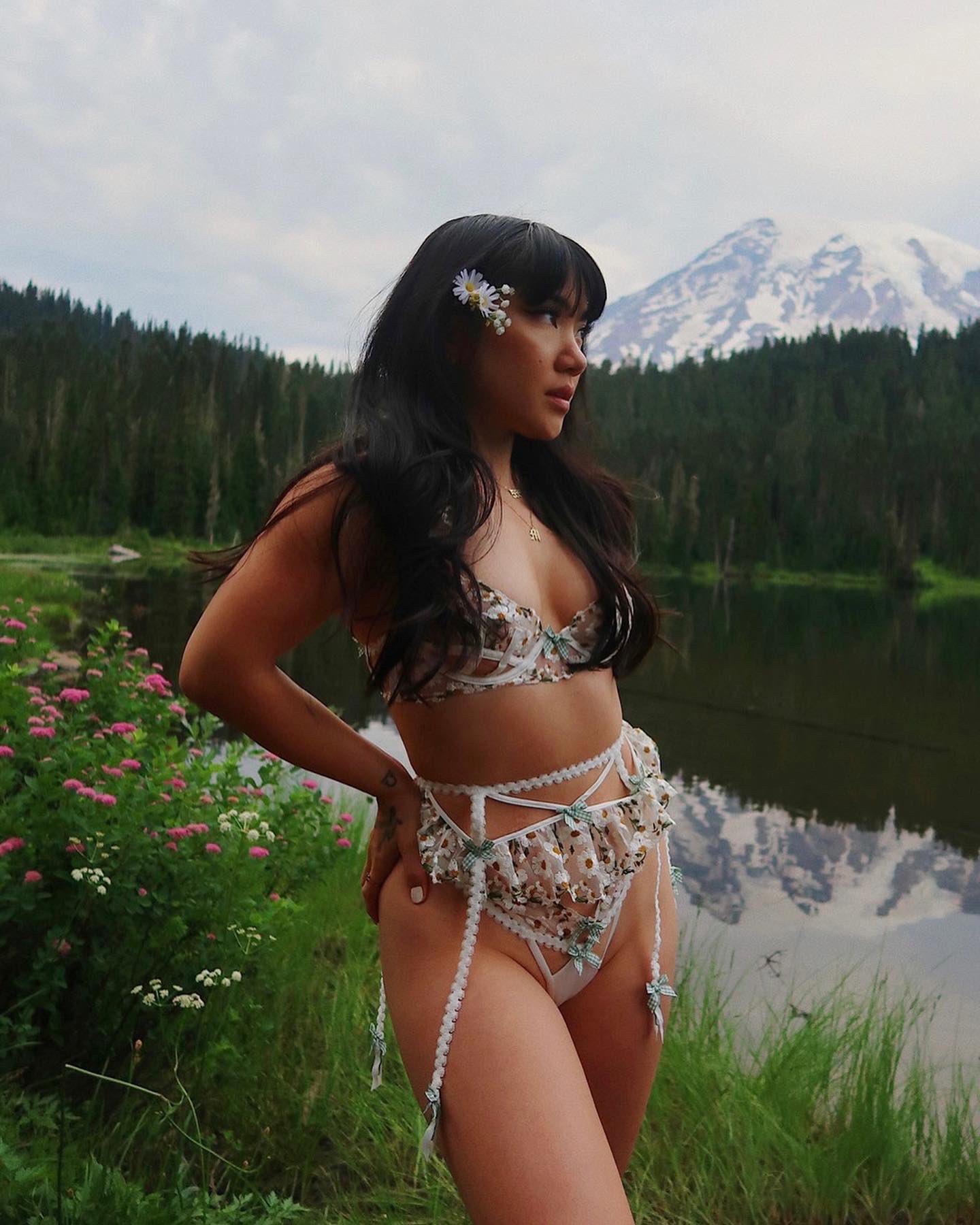 TW Pornstars - 1 pic. ♡ Marycake ♡. Twitter. just another wildflower  🌸(・‿・)🌼. 5:56 PM - 26 Aug 2022