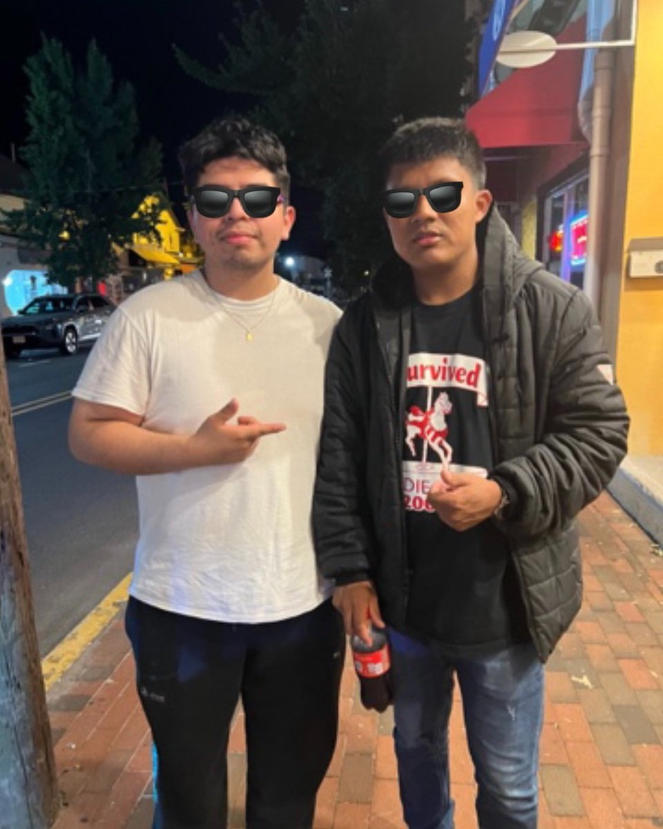 We freed another asylum-seeker from Peru! Rafael is the 118th recipient of our Familias Reunidas Bond Fund Program. He was in the Imperial Regional Detention Center for two months. Rafael is 21-years-old, and will now start his new life in New Jersey.