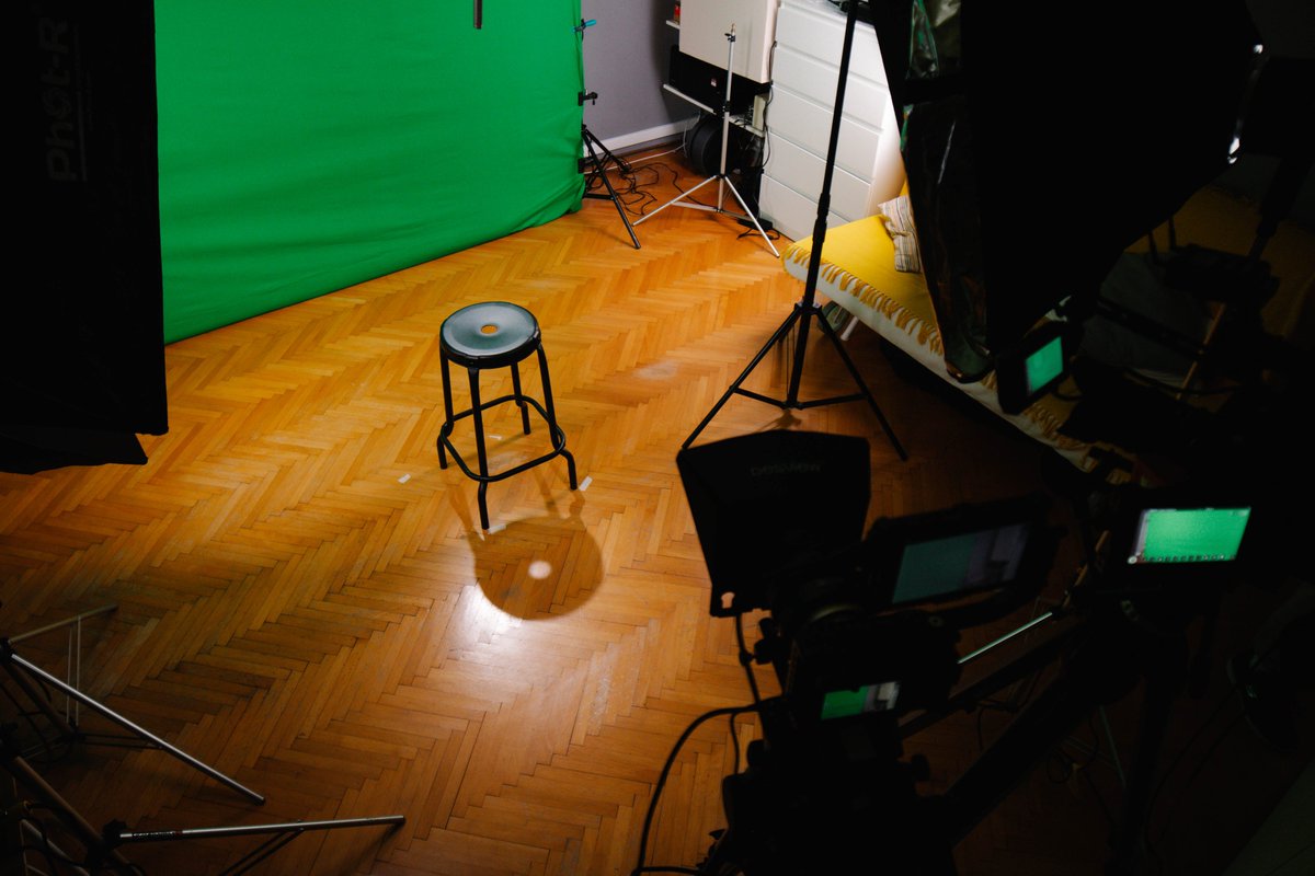 BorderStudio's tweet photo. Al lavoro per la realizzazione di un bel progetto dell'Università di Trieste sui temi dell'inclusione delle persone con disabilità o con disturbi specifici dell'apprendimento in ambito universitario.

#inclusione #università #dsa #disabilità #greenscreen #trieste #units https://t.co/wFrCIrRKAE