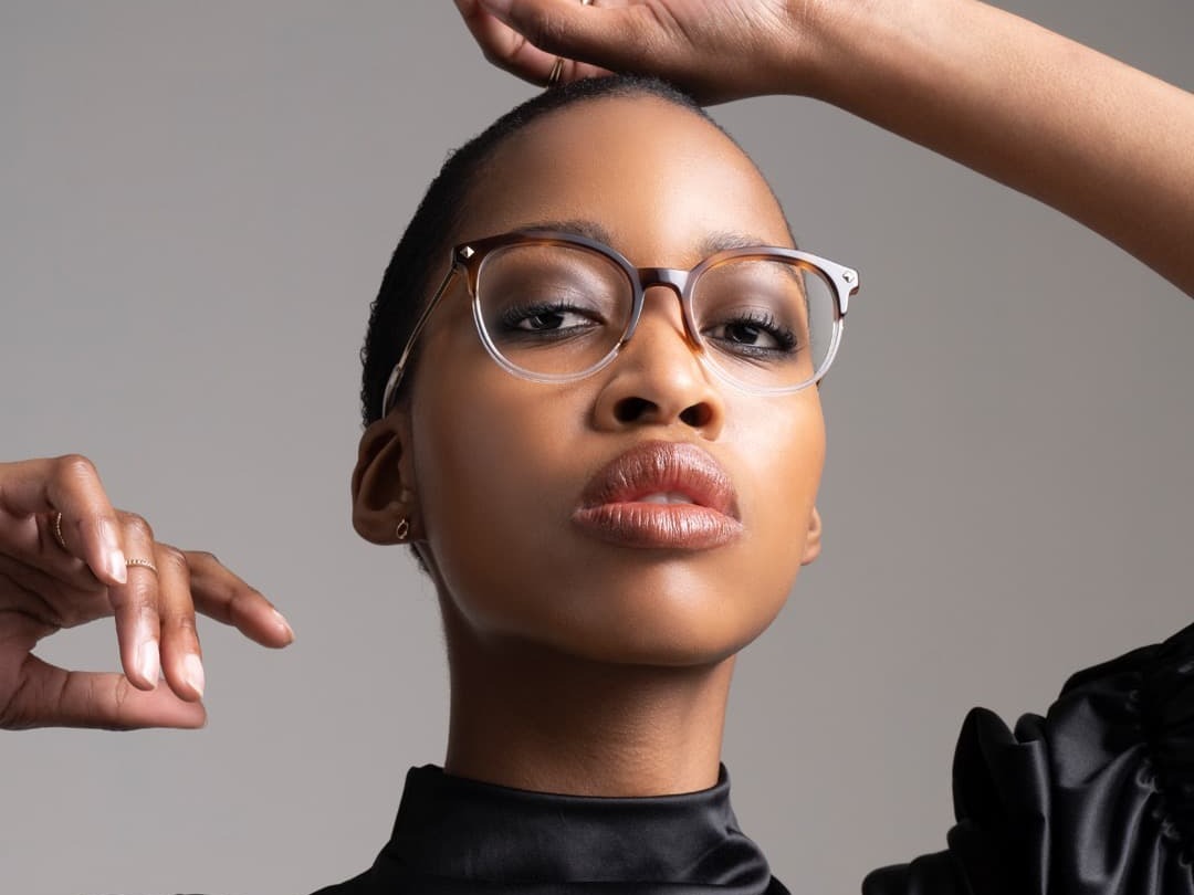 GlenShopping's tweet photo. Elevate your look with the sophisticated eyewear from @ExecuspecsSA. π Discover the uniqueness of their frames and lenses at The Glen Shopping Centre. πΆ
#TheGlen #AllForYou #ExecuspecsSA https://t.co/VlINv8Oykl