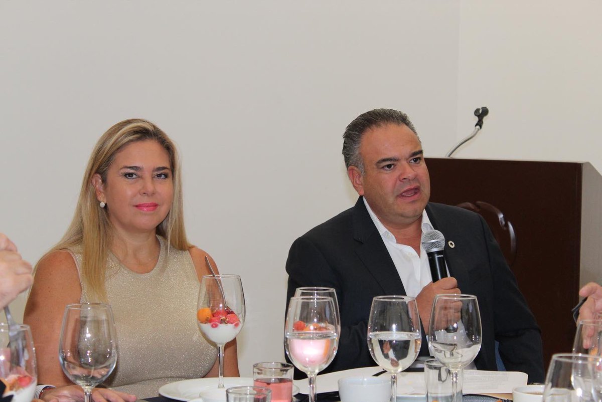 CANACINTRAqro's tweet photo. Encabeza por el Presidente del Consejo Directivo @EsauMagallanes se desahogó la Tercera Sesión Bimestral de Consejo, en donde se dio cuenta del informe de actividades y la proyección de eventos, así como la activación de las Comisiones.
#VisiónDeFuturo
#CanacintraQro
@aherrerar90 https://t.co/LBAQcXsD0S