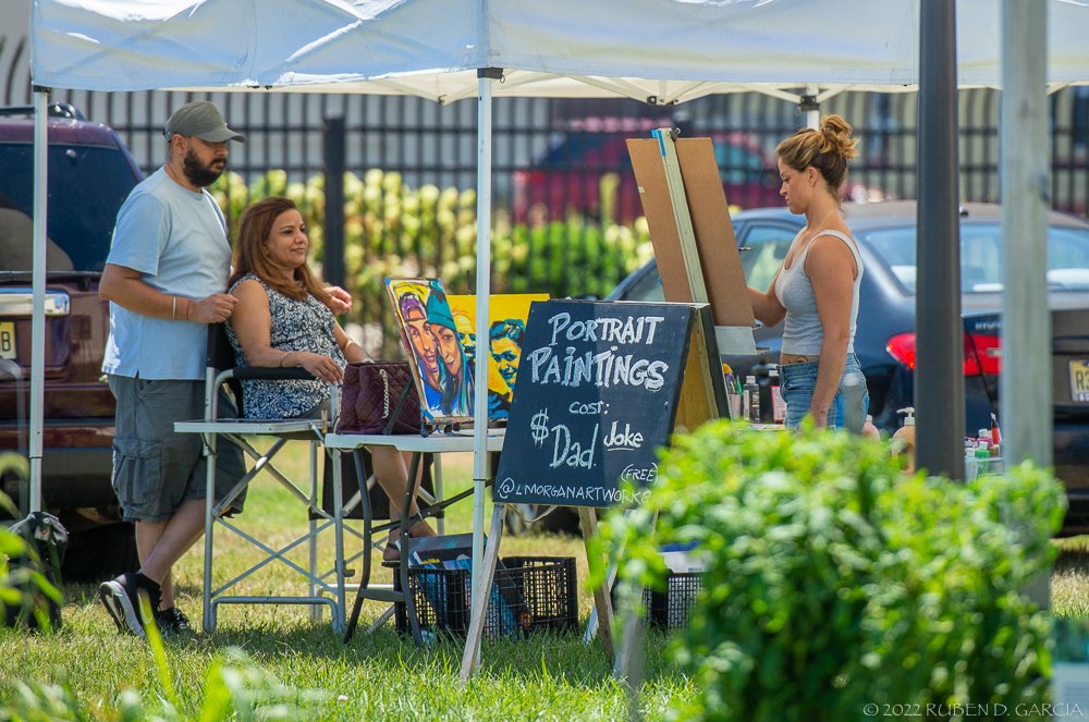 acpublicarts's tweet photo. Our #48blocksac celebration in O'Donnell Park is this Sun from 1-5:30! As we get closer to the event, we are continuing to highlight projects that folks can enjoy - Today's highlight is portraits with Leah Morgan🎨
#acaf #doac #atlanticcity #weareac #respectac #thisisac #njarts https://t.co/9YO906PEqg