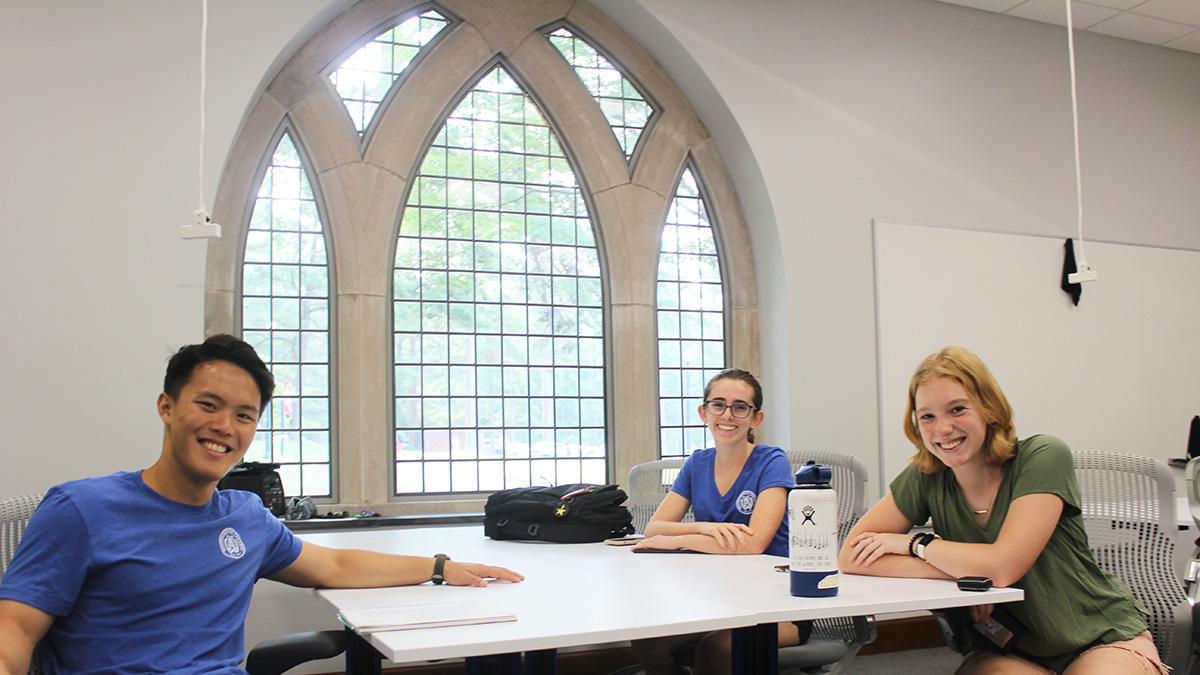 JepsonSchool's tweet photo. #Spiders, Spiders everywhere! Wrapping up the #FirstWeekOfClasses with a look at some favorite Spider hangouts--from the classroom, to study lounges, to Stern Plaza, to Preview Richmond tents. 🕷️🕷️🕷️ https://t.co/u296lgdoN2