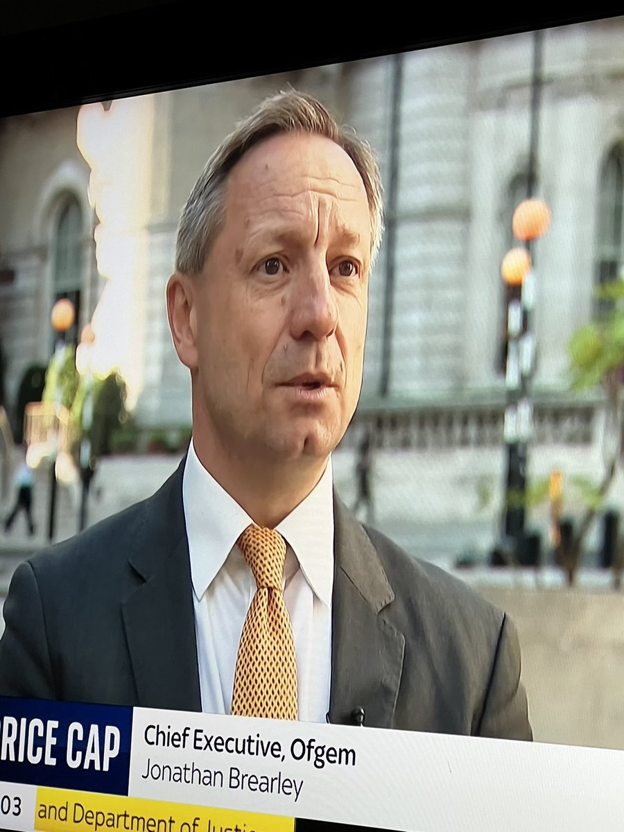 Chief Exec for Ofgem says “we need urgent action”

DO SOMETHING THEN, YOU FOOL !

#EnergyPriceCap <a href="/SkyNews/">Sky News</a>