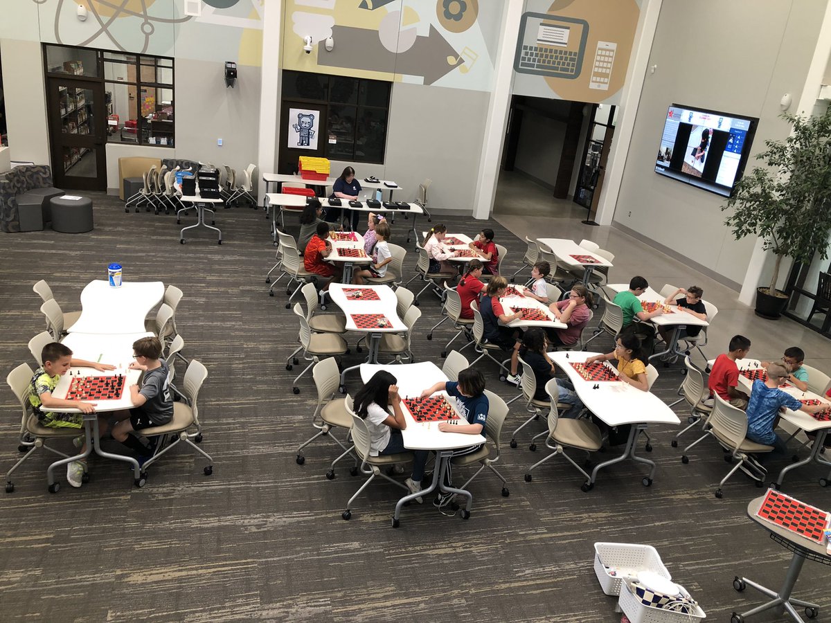 mmgable1's tweet photo. 67 @canSTEM CHESS! players today #BeCannonProud #PeaceLoveCubs #GTLEAD @GCISD https://t.co/4uUqHCBn9n