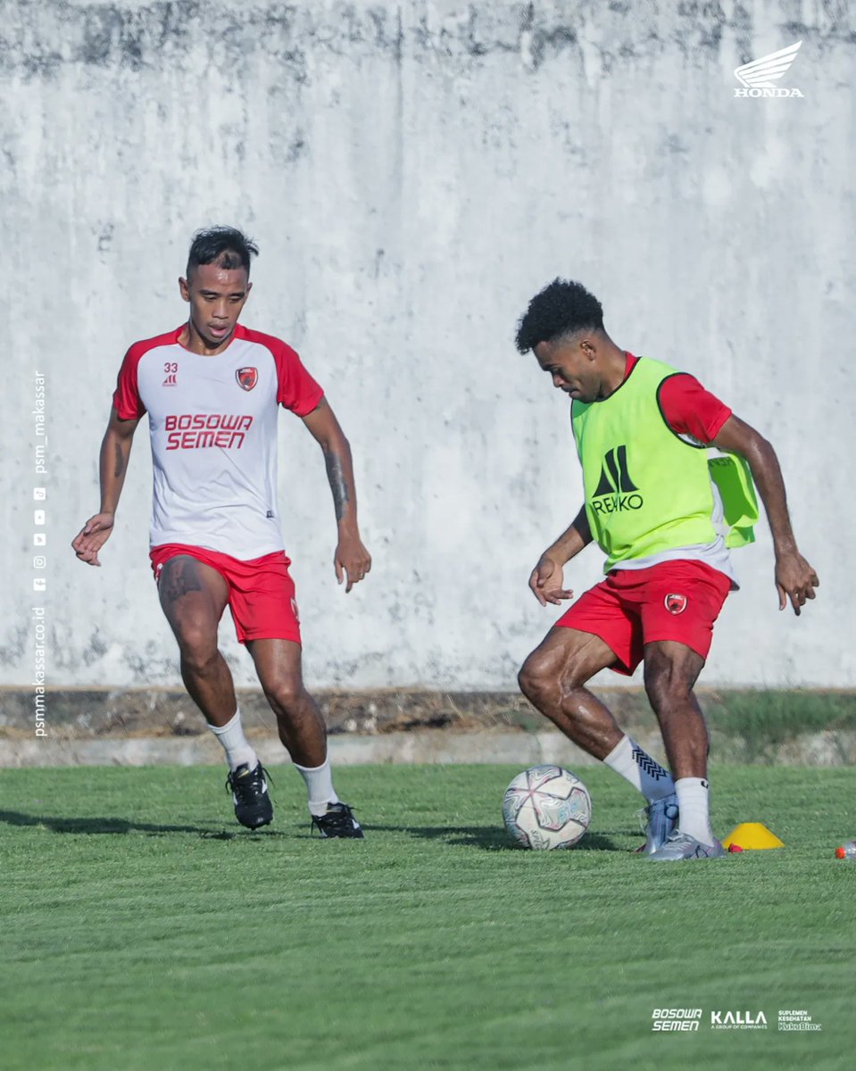 PSM_Makassar's tweet photo. Weekend starts on Saturday 🌄

#EwakoPSM https://t.co/3O8cE1lne0