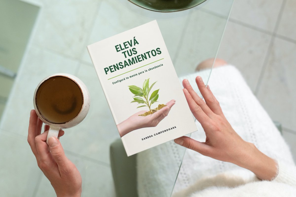holafortuna's tweet photo. My 1st book is finally here! 🤩 #abundancia #dinero #mujeresempoderadas #Mindset ➡️https://t.co/KSYIKk7ibn https://t.co/T0VMcN9oFF