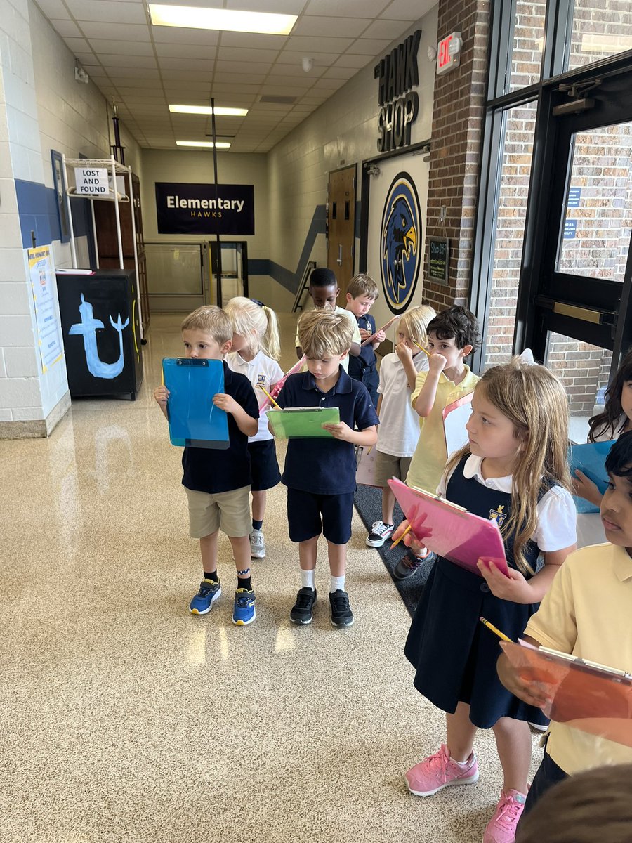 JenTeachenor's tweet photo. These Kinder hawks visited the cafeteria during high school lunch on their “listening walk” to experience the 5 senses. Love our K-12 @merrolhydehawks!💙💛 #MHExcellence #SumnerAchieves https://t.co/mC3QT5OkQd