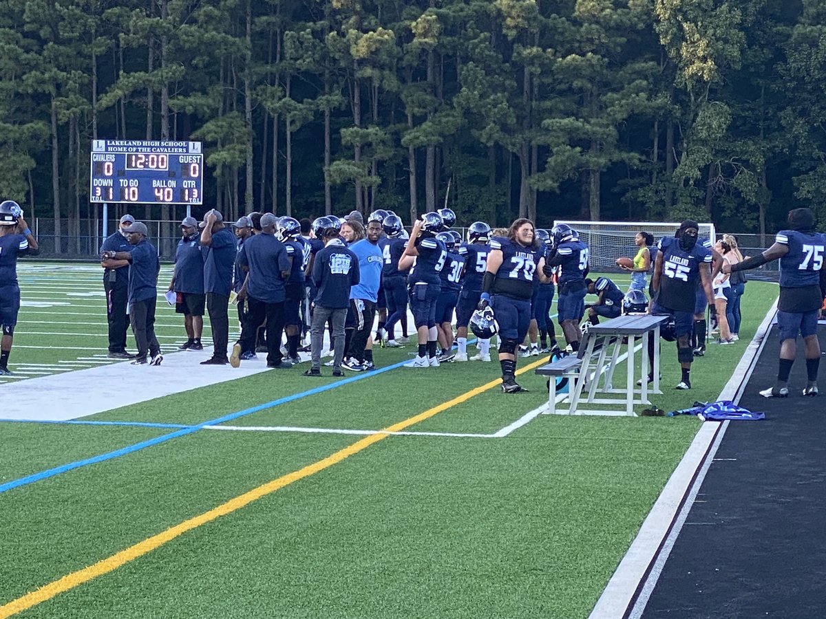 drjbg3's tweet photo. 🗣Hey @SufVAschools!!! This is Friday Night Lights @LHSCavs!!! We open up with a New Artificial Turf Field!!! This is Cavalier Country!!! #BuildingTheBestSPS #LHSAwesome https://t.co/BDpagKm6Hg