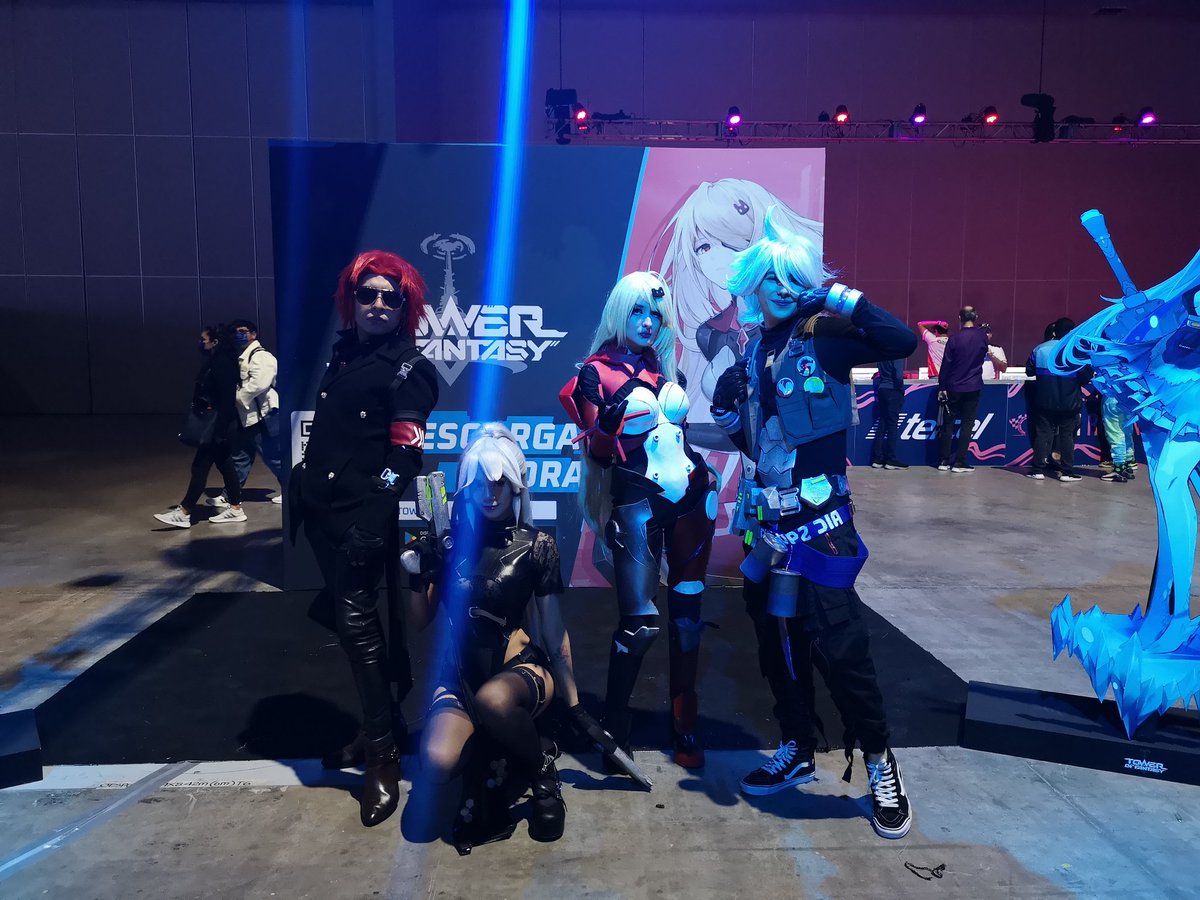 DeMoN996HD's tweet photo. Los Cosplay estan muy bien hechos, ya que no saqué a Nemesis por lo menos tengo una foto suya 😎😎 #ToFGamergy2022 https://t.co/qSK9kk62RE