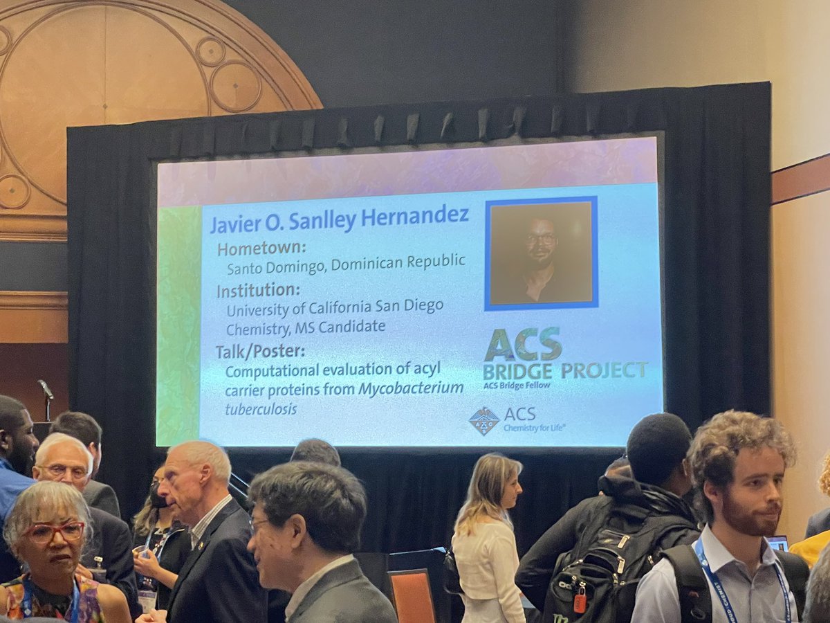 biochemjavi's tweet photo. Not only I was able to defend my masters this past month but I was also able to present my work and speak on behalf of the @AmerChemSociety Bridge Program at #ACSFall2022 ! Im extremely thankful for everyone that supported me throughout this journey, this is just the beginning https://t.co/lEPs8nYnex