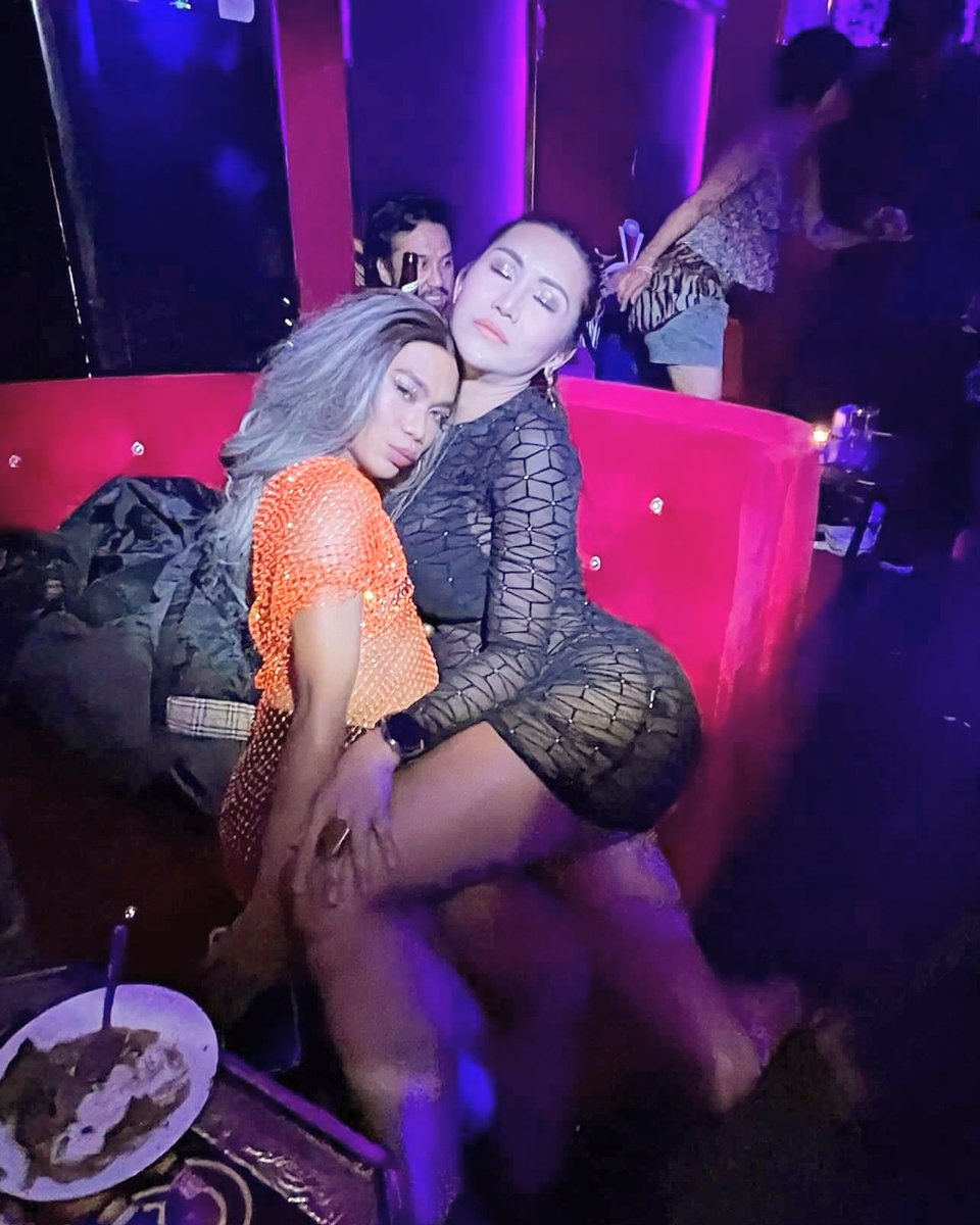 stalones's tweet photo. After party with my sissy osiel https://t.co/BkGbF9zS0z