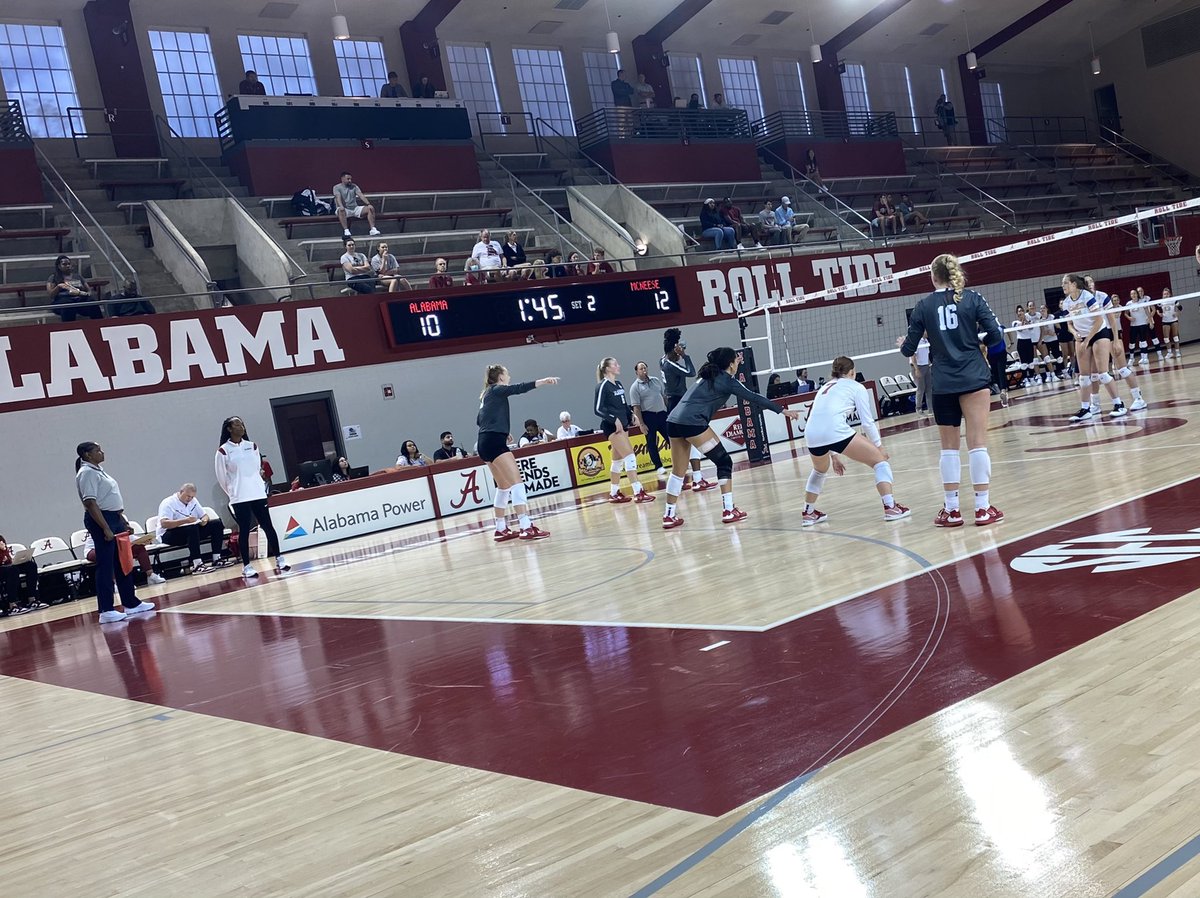 APayneatUA's tweet photo. We showed up, and they showed out! Congratulations and #RTR @Coachrjreed on your first win at Alabama today! https://t.co/I5KFbmwLpe