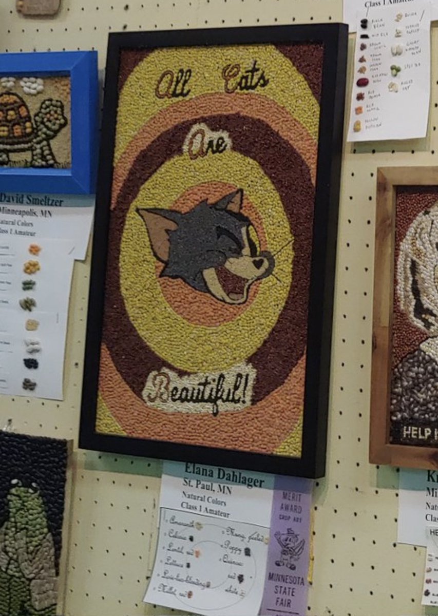 amatrur Elana (@elanadahlager) has been very surprised and  flattered to receive offers to buy her crop art! So she decided to do a  raffle for a good cause instead: