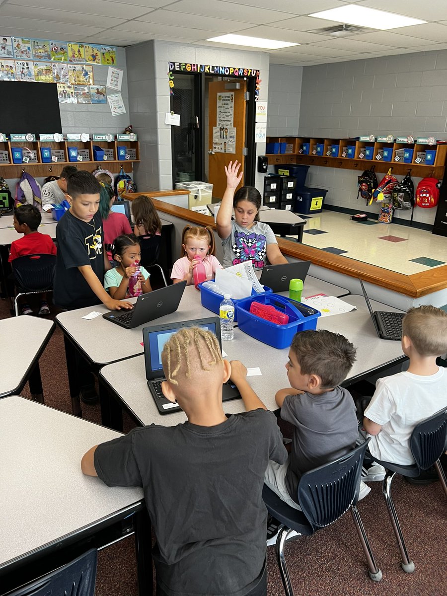 ms_enright's tweet image. What a week! Looking forward to year 2 with these kiddos and this team. #3TEpride #ISDstrong #isd5thgrade