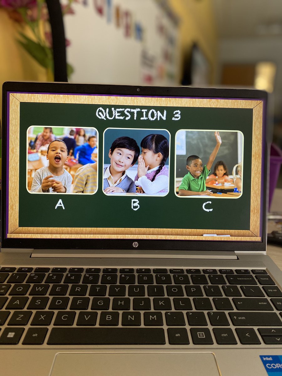 chalkandgrace's tweet image. We ended the week in #Room202👩🏾‍🏫 reviewing our SOAR Expectations💚💙We read a book and practiced making choices good and bad. We talked about the power to chose. Our #WeeklyReader helped us use our superpowers👩🏾‍🎤We then SOARed with our SOAR Tags. @Scholastic #HaskinsCadets🚀