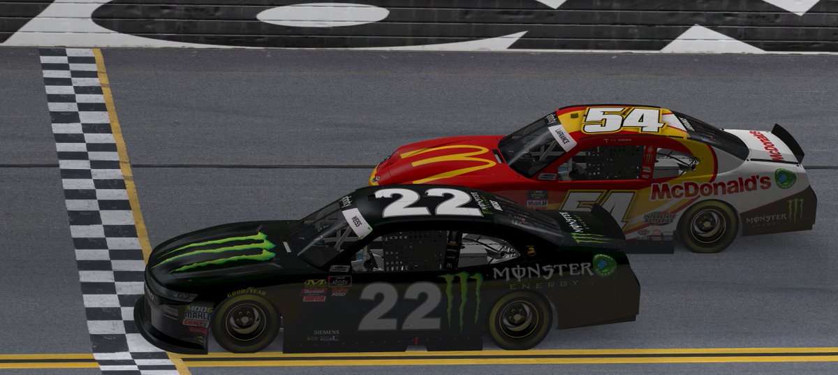 TrueRacing tweet media