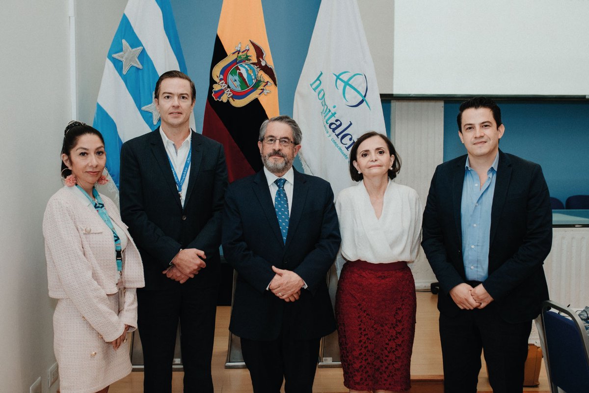 AchpeEcuador's tweet photo. El Ministro de Salud, Dr. José Ruales acompañado de altas autoridades de MSP, se reunió hoy en Guayaquil con la Asociación Nacional de Clínicas y Hospitales Privados del Ecuador, ACHPE.
Ver completo: https://t.co/rvkmorUkQp
#achpe #ecuador #salud #MinisterioDeSaludPública https://t.co/l1OFfA3ebO
