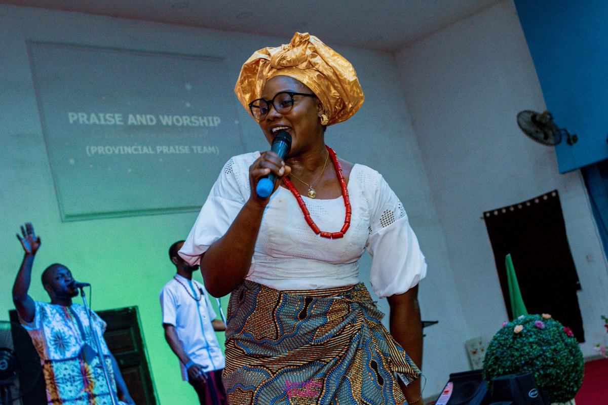 rccg_sojmega's tweet photo. Come, let us worship and bow down,
Let us kneel before the Lord our Maker. Psalm 95:6

@omoteeabiodun @rccglp72 @Rccglp72yaya 
#sop 
#SacrificeOfPraise
#RenderPraises
#RCCGLP72 https://t.co/h8LvsFSrAo