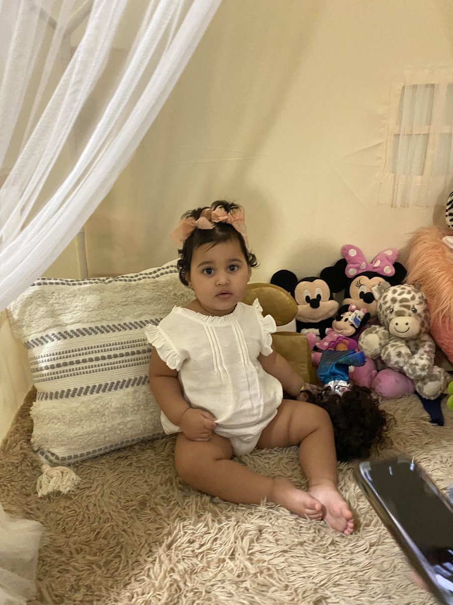 Gustavo8_'s tweet photo. Esta es Giulia. Nació el 22 de diciembre del 2020 a las 14:32. Pesó 2kg 800gr y midió 47cm. Fue una niña que nació a término a sus 39 semanas. Nunca hubo complicaciones en el embarazo ni se detectó alguna malformación o enfermedad durante el tiempo de gestación. https://t.co/lfPx1X4p6K