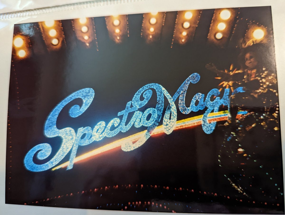 DisloyalStrDust's tweet photo. Found some old #Disney pics!
#WaltDisneyWorld circa 1994
#SpectroMagic https://t.co/zWrObCc0ui