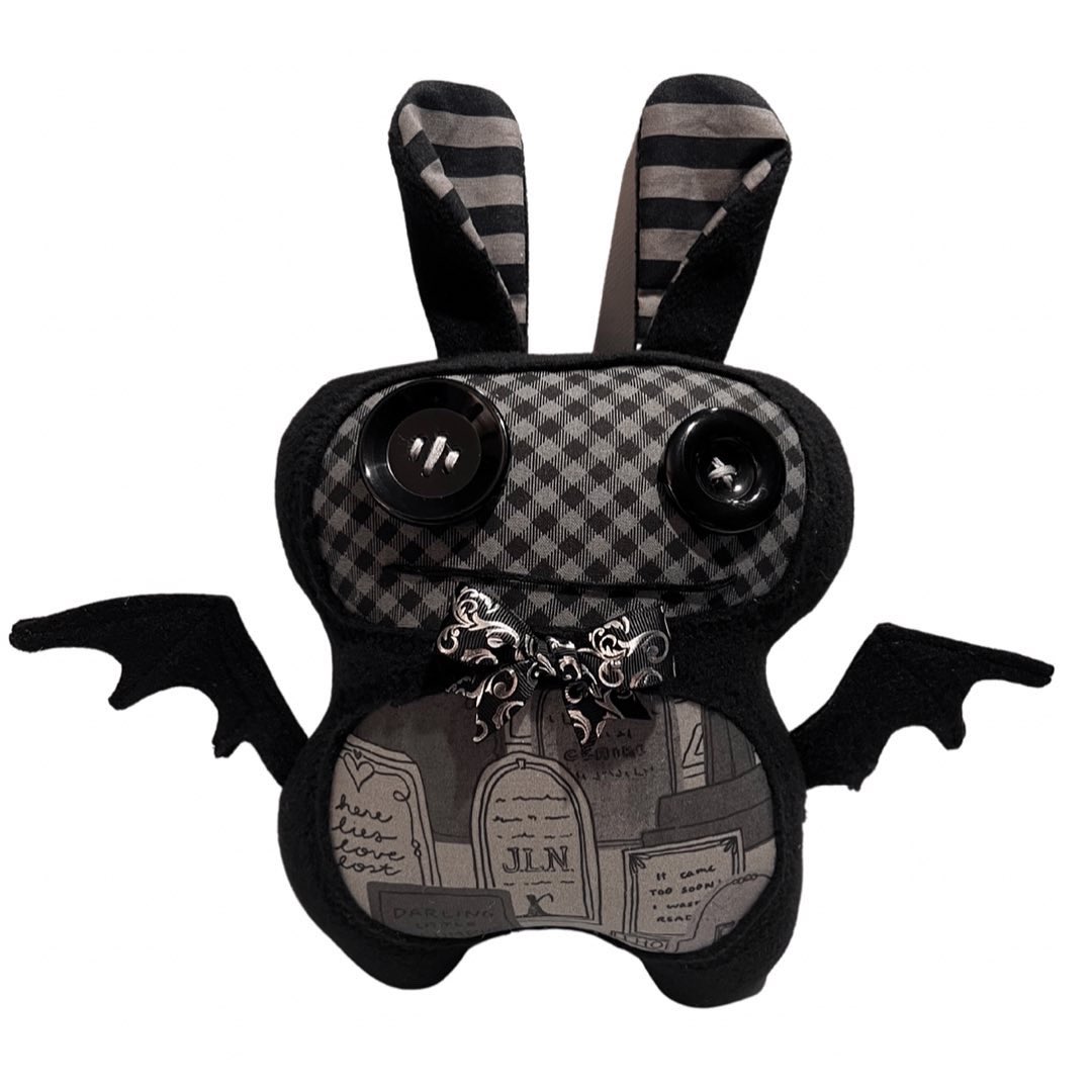 gloomy_erina's tweet photo. Gloomy Erina is officially back open! All new Gloomy Bunnies and Gloomy Bats available now. As always only one of each is available.  https://t.co/1rzVGKsQRM 
#gloomyerina #gloomybat #gloomybunny #gothbunny #gothbat #gothplush #plushies #spookyplush #monsterplush #creepycute https://t.co/n7GlVkd0iN