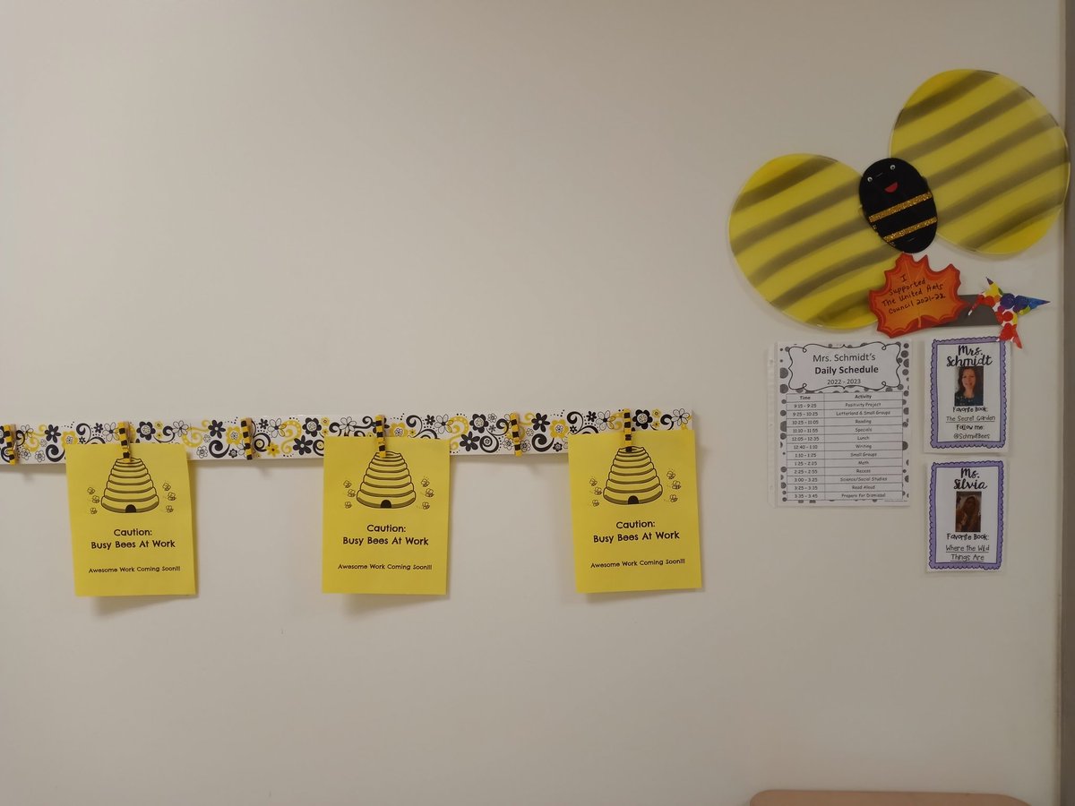 SchmidtBees's tweet photo. First Grade, we are ready!!! https://t.co/AzdT6cPQPw
