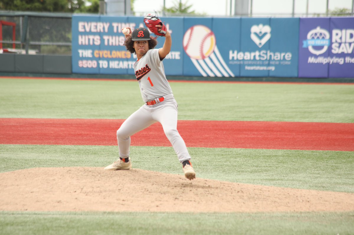 bonnieyouthclub's tweet photo. If you’re looking for the ball, the catcher has it!
Bonnie Pitchers Pride!🧡🖤⚾️#bonnieyouthclub
#youthsports
#baseball
#brooklynbaseball https://t.co/Dn6PO7j9Uh