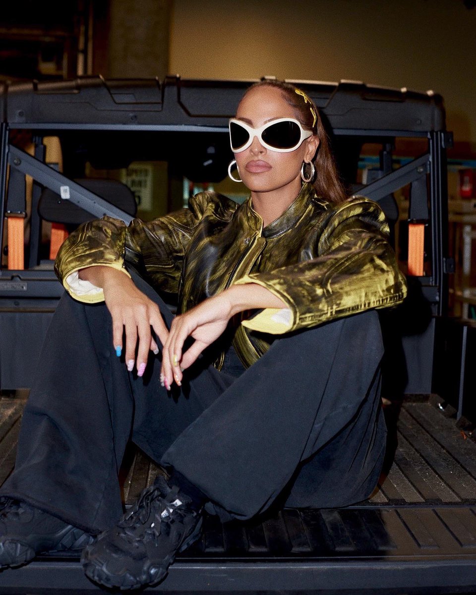 snohaalegra's tweet image. 🫥🌼🫥🌼🫥