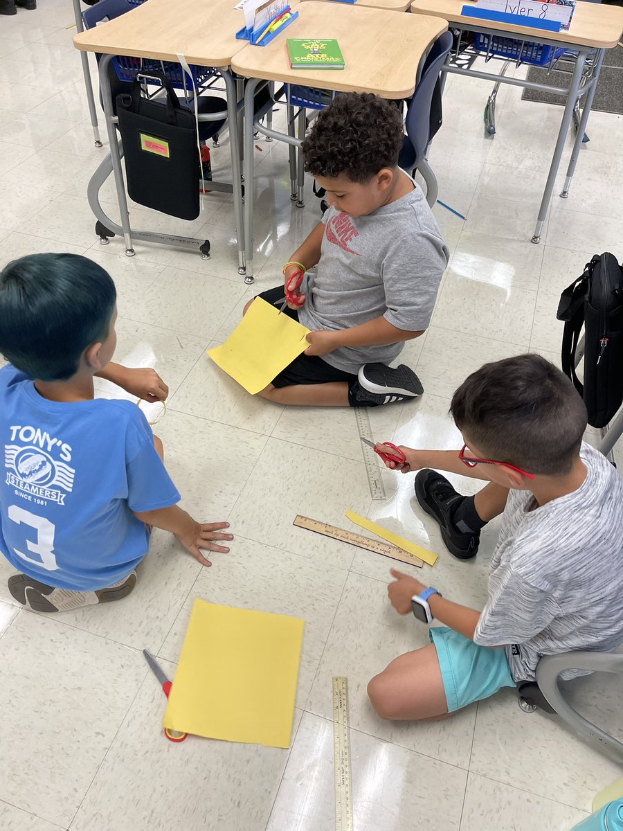 Mrs. Stavros tweet media