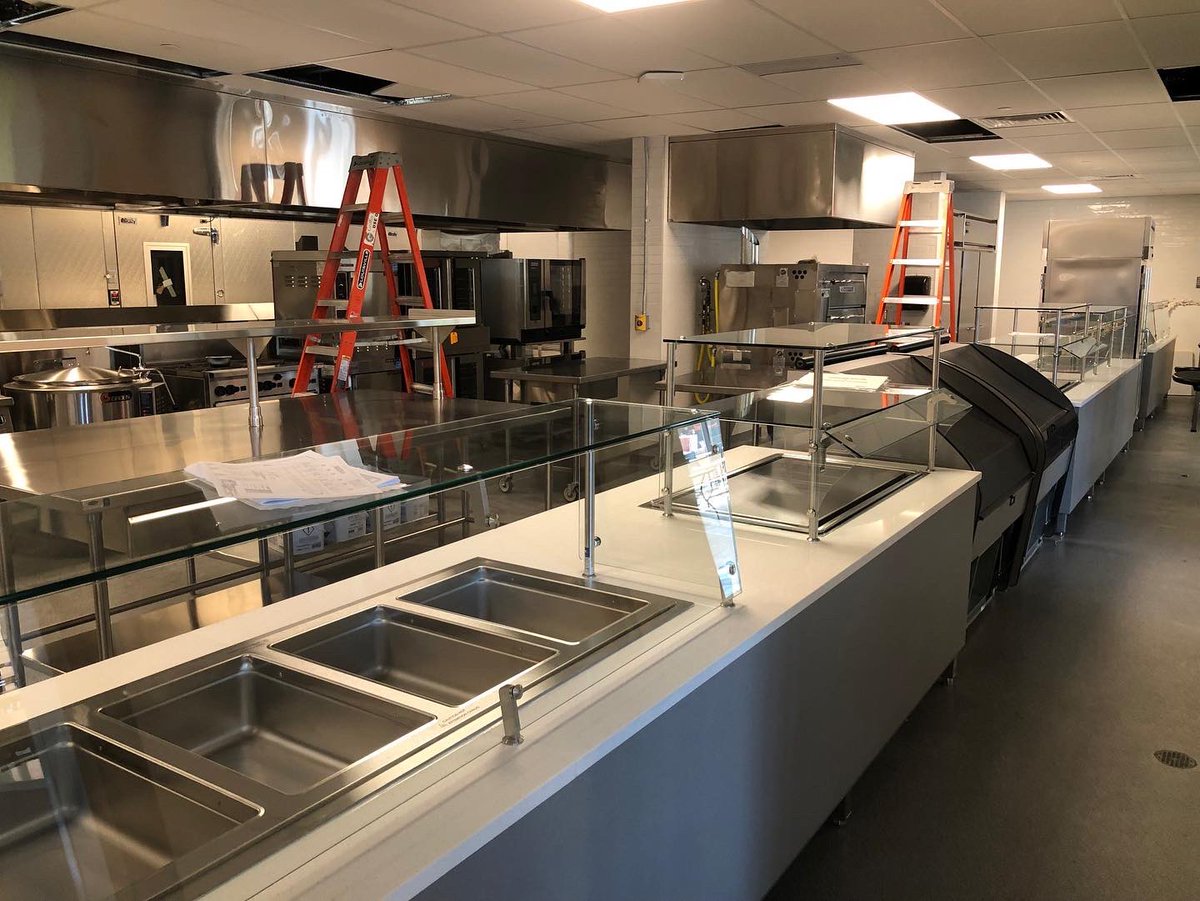 CrabtreeMcGrath's tweet photo. More updates from our project at @SHS_Eagles! Architect:
@TappeArchitects Contractor:
@Consigli1905 Kitchen Contractor:
@SingerEquipCo
#K12Construction #foodserviceequipment #foodservicedesign #foodserviceconsultant #k12 #sharonma #k12foodservice https://t.co/hcXGIidsiE