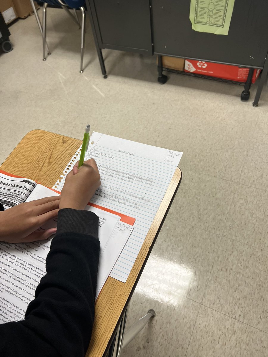 JMCSSNortheast's tweet photo. ๐โ๐ฝDr.Tyusโs classes understood the assignment!! This is just the beginning!! โ๐ฝ๐
#NarrativeEssay #AnnotatedText #AnalyzedRubric #NMSjaguars #WeAreOne https://t.co/W9o1K1Zkf8