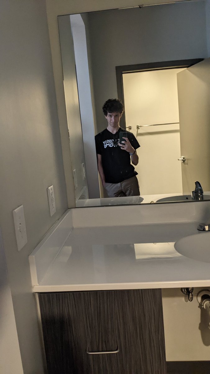 BLT_spl's tweet image. We don't have stickers at Shine 2022, but if you look for @brushstrokesspl you might end up with a tasty sandwich for lunch tomorrow.

Here's the only photo we have of him with a Splatoon shirt on.