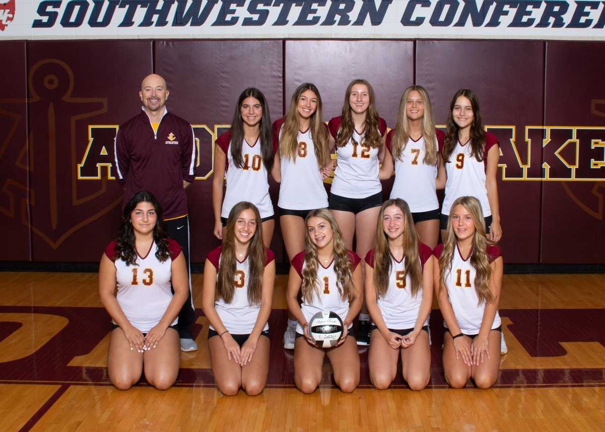 jefflillibridge's tweet photo. First team win for our Freshman Shoregals volleyball team last night at Berea-Midpark. 25-4, 25-18 #LimitOut https://t.co/fo5xvK5emC