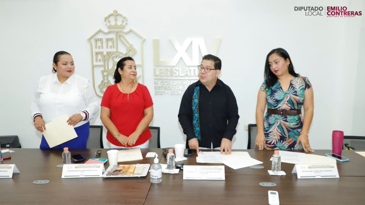 EmilioCMDE's tweet photo. Estuvimos en sesión de la Comisión Ordinaria Instructora desahogando los diversos pendientes contemplados para hoy.
Contamos con la presencia de las diputadas Beatriz Vasconcelos Pérez, María De Lourdes Morales López, @IsabelOrueta y @MaritzaMallelyJ que integran esta Comisión. https://t.co/92j07xTt35