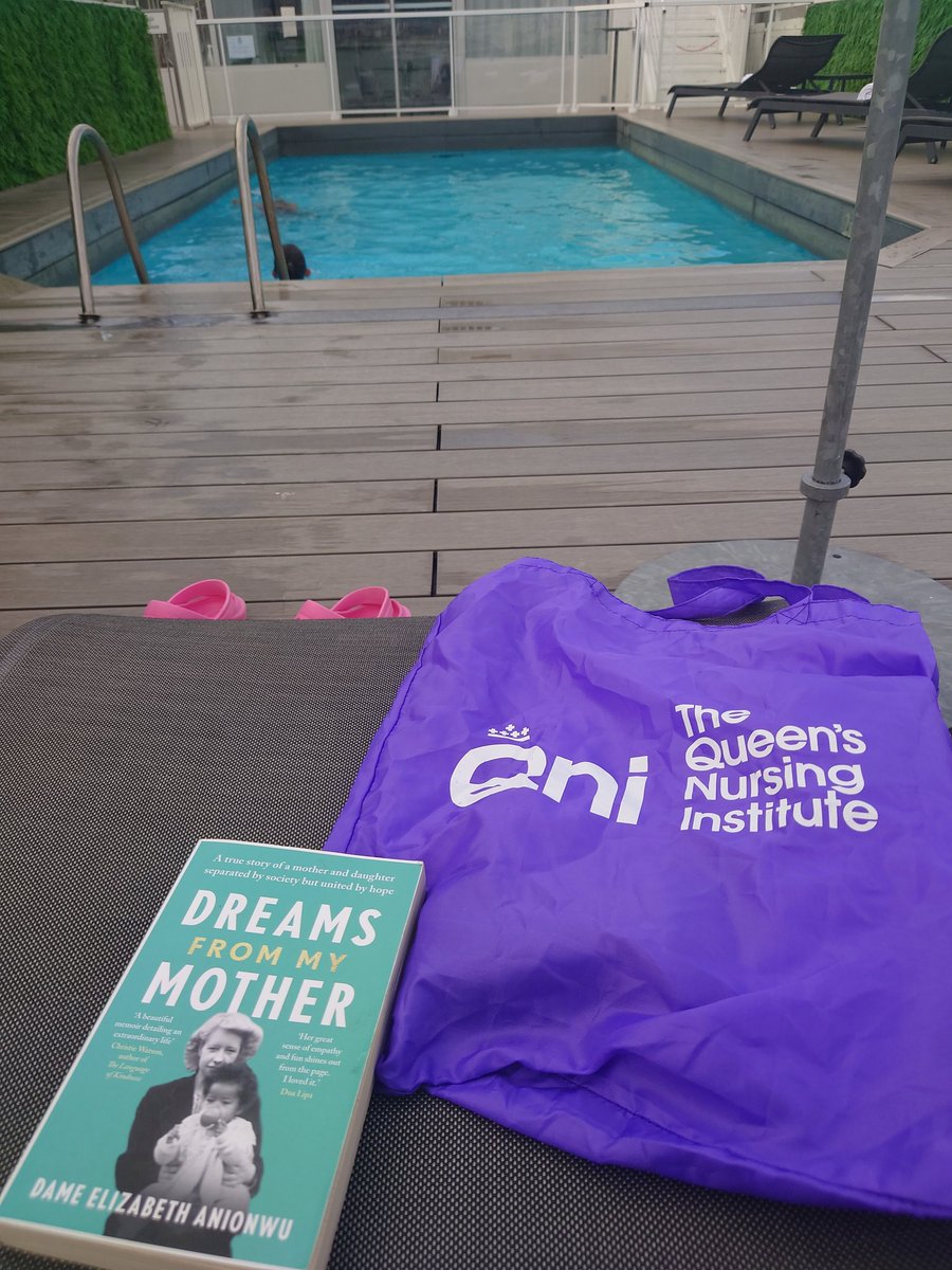 BecksBDaniels's tweet photo. A lovely swim this am, with some reading poolside in Nice, and my fabulous @TheQNI.bag which @jacqscrace1 spotted in yesterday's post carrying my shopping back in!  #NursesActive #familyactive #MindActive https://t.co/xDU3ykFjen