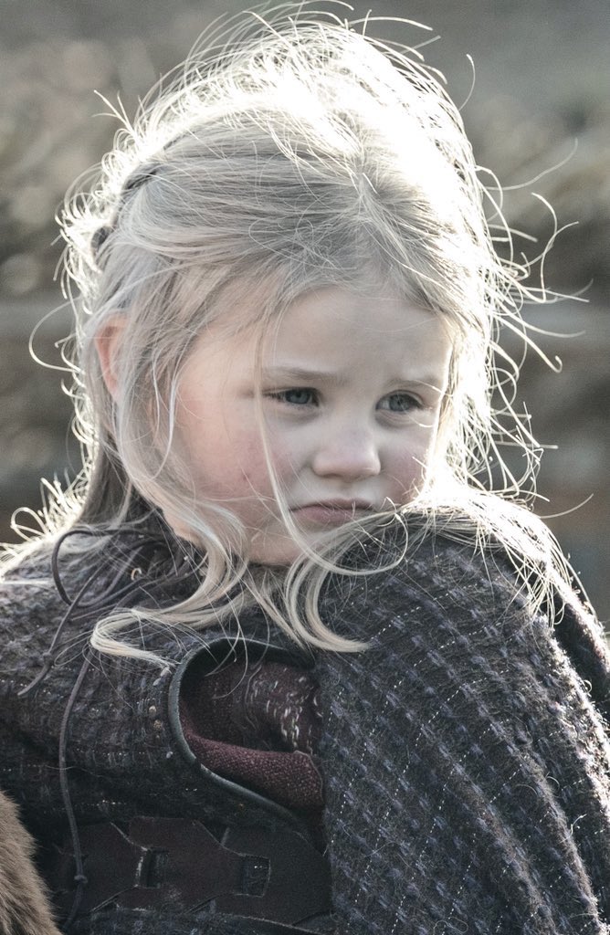 DayanisTgaryen's tweet photo. ✷          ·
 　 ˚ * . 
 　 　　 *　　 * ⋆ 　 .
 · 　　 ⋆ 　　　 ˚ ˚ 　　 ✦
 　 ⋆ · 　*    
 　　　　 ⋆ ✧　 　 · 　 ✧　✵
 　 · ✵ https://t.co/4QMNpIGwvx