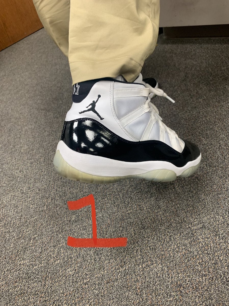 Coach_CBerry's tweet photo. Sorry folks…. Gotta keep it to 4 entries so NHS #FreshKickFroday only for week 2. Comment with your vote! Voting ends at midnight! https://t.co/T6UEpjVBq6