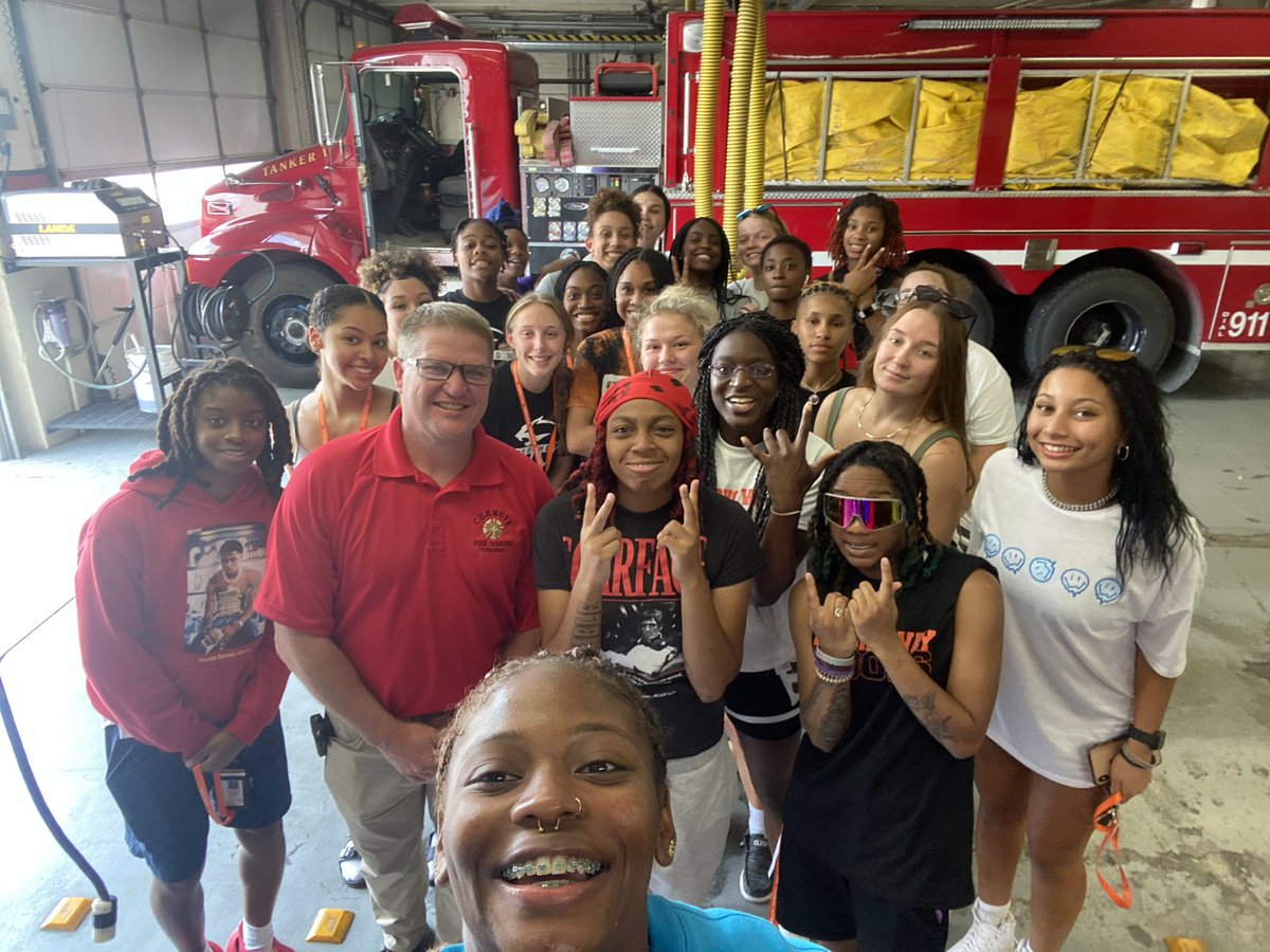 Community Tour: The Neosho Way    Wants to say thank you to the fire department for all the countless work they put in daily! #Theneoshoway