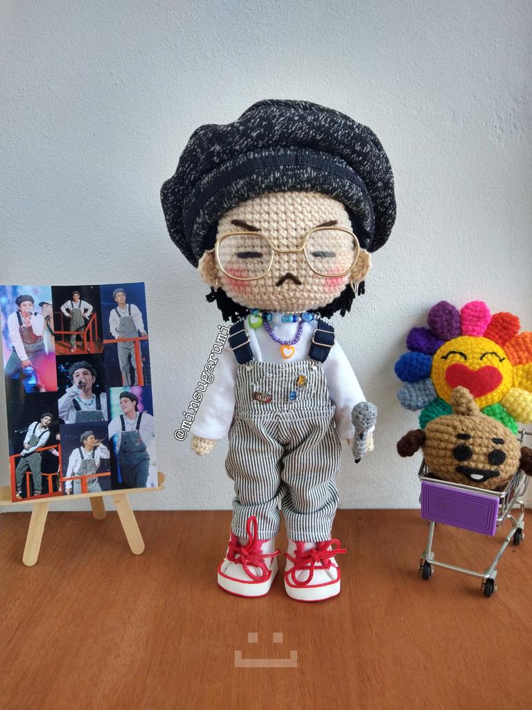 minsugarumi's tweet photo. 🧡 Yoongi PTD Las Vegas 💚
https://t.co/L1cBSzdZU0
• Tamaño: 27 cm
#bts #btscrochet #btsamigurumi #crochet #amigurumi #handmade #diybts #btsdiy #doll #btsarmy #army #bangtan #방탄소년단 #btsdoll #btscollection #suga #yoongi #minyoongi #슈가 #민윤기 #윤기 
@BTS_twt https://t.co/Tx2IZGEa5z