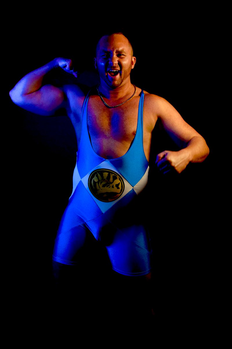 Tyler_Klein's tweet photo. #FlexFriday #nerdybynature #blueranger #gayguyproblems #tylerklein #wrestling #Pittsburgh https://t.co/mdiZgwENoT