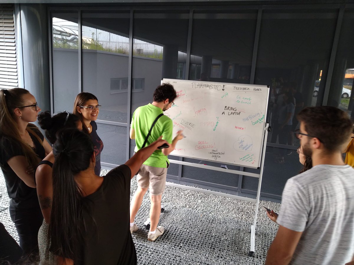 CEITEC_Brno's tweet photo. Day 10 of the #LISH22 #EMBOCourse 🔬

Final presentations and closing of the course inc. barbecue 🍗🤩

#CEITECScience https://t.co/NbFp1B9nrr