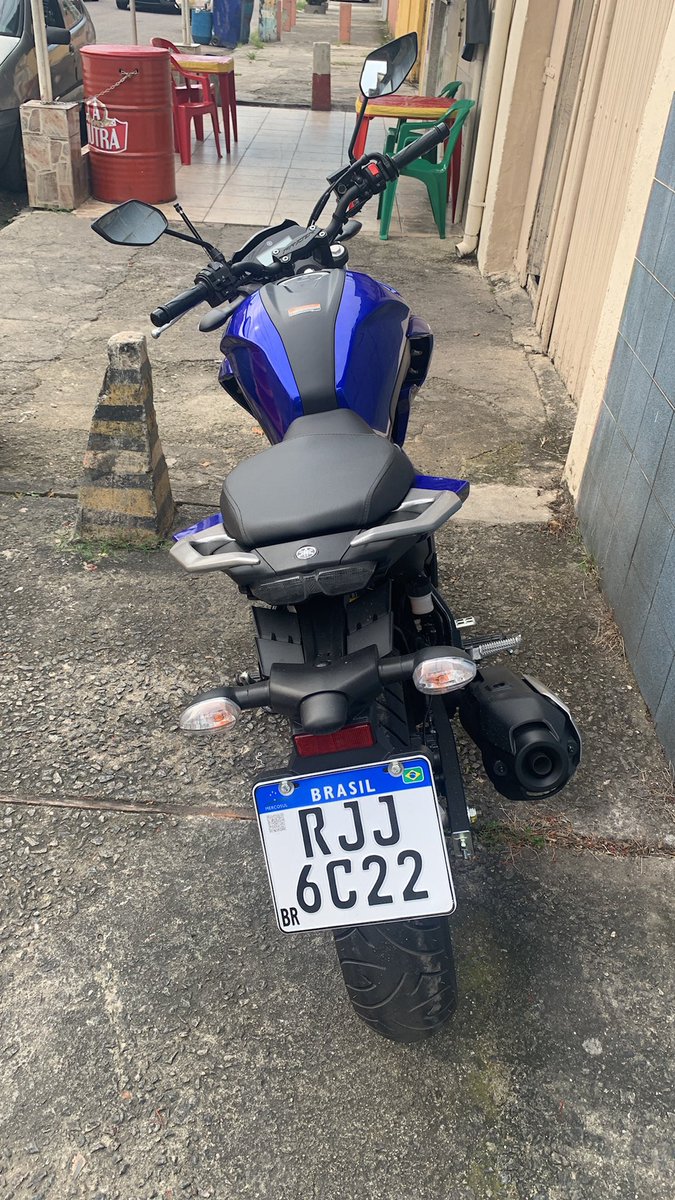 quem souber de alguma coisa me avisa rapaziada! fui furtado aqui na rua 11 em jardim américa, fz 250!!!!