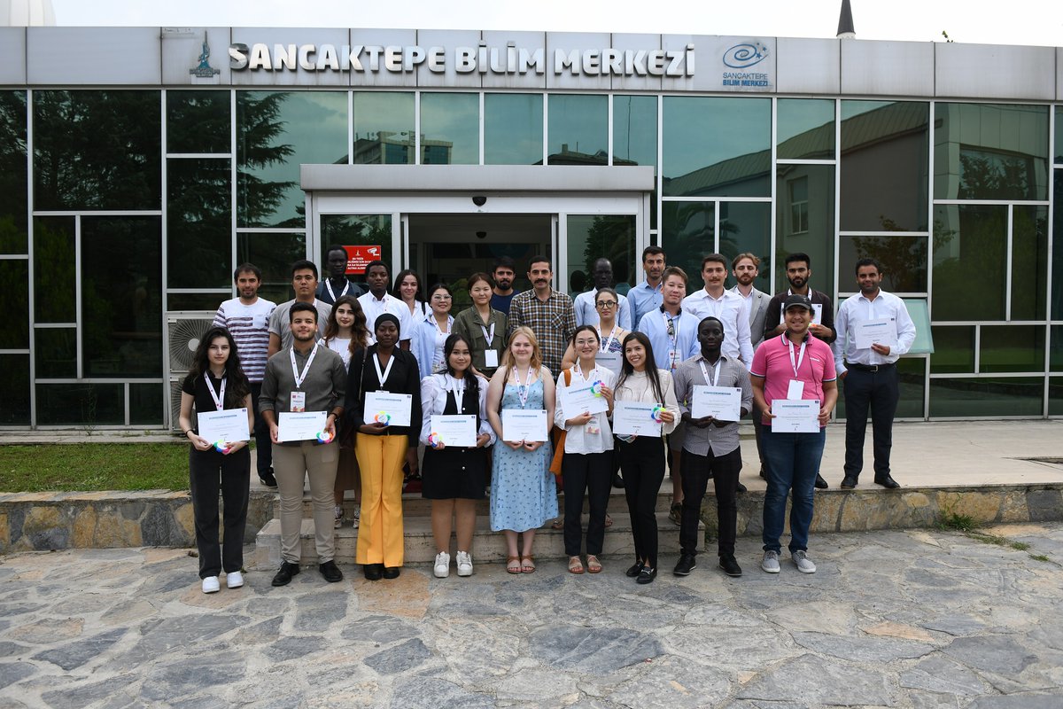 TBB's tweet photo. #LOCALINTERNational 2022 İstanbul programında ikinci durak ise @SancaktepeBeltr oldu.
Katılımcılar, Başkan Şeyma Döğücü ile tanıştı ve sonrasında belediyenin spor, bilim ve kültür tesisleri ziyaret edildi. @SeymaDgc https://t.co/Ej4OQxZm4o