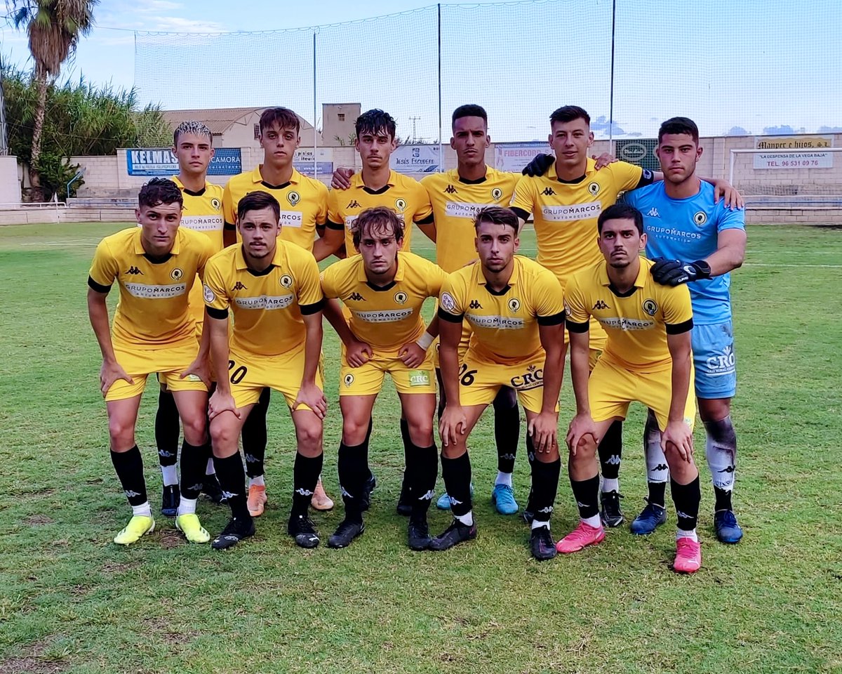 cfhercules's tweet photo. #HérculesB

🤝🏼 Empate entre Hércules B y Callosa Deportiva por 1-1

⚽️ Antonio Alemán

💙 #MachoHércules 🤍 https://t.co/SdBKeaewns