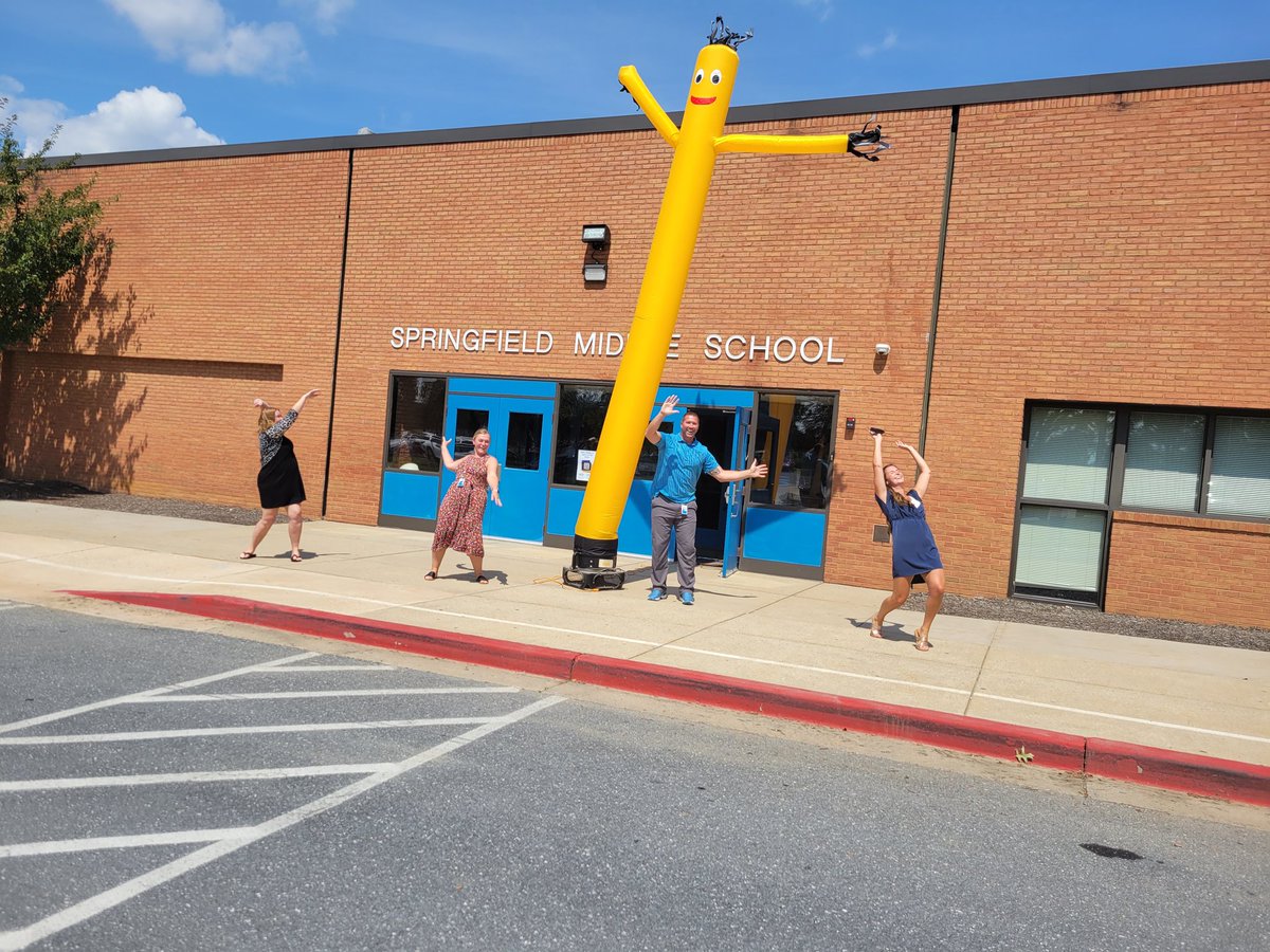 Lindsey Avara tweet media