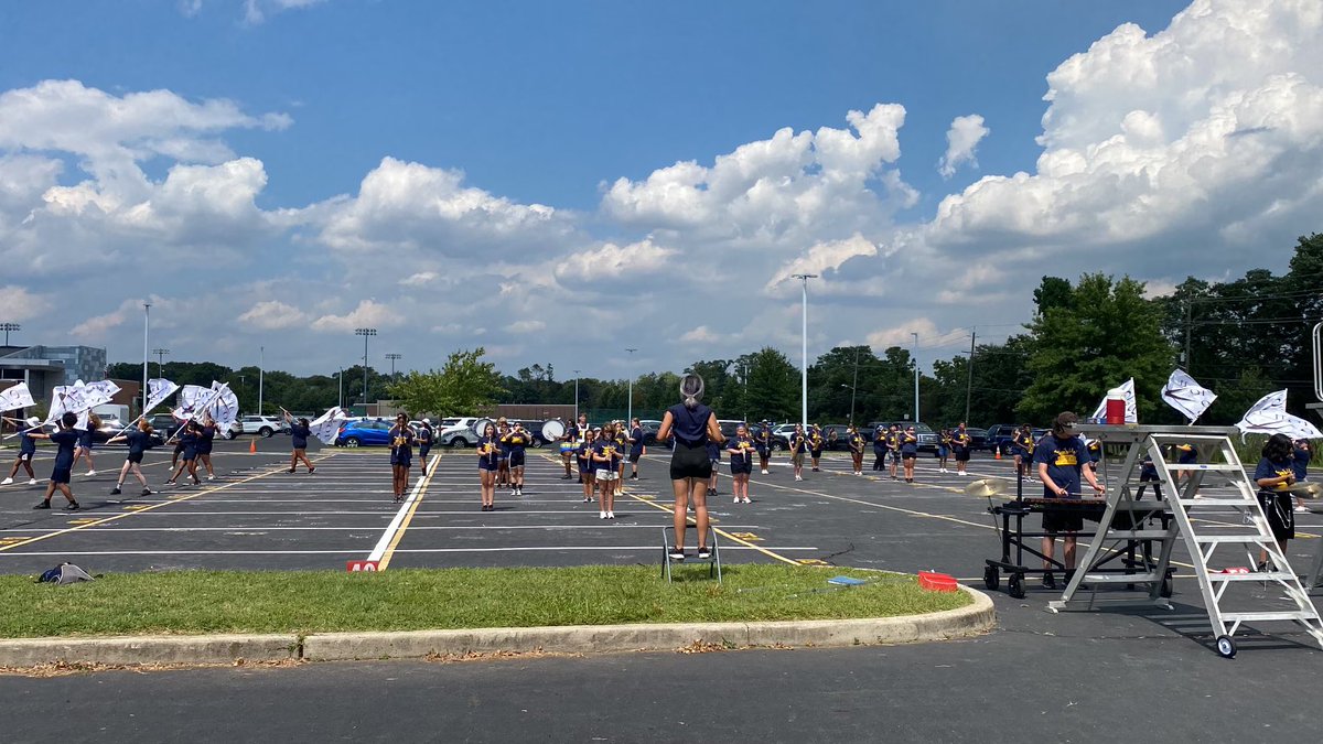 FTSD_MarchingFl's tweet photo. A fantastic PREformance to end an amazing Band Camp week. Thank you to all that came out to support us. We had a March Off, marched through song 2, and marched and played song 1. Success!!
#thebandisalwaysready #flashespride https://t.co/OkGvNEzxzp