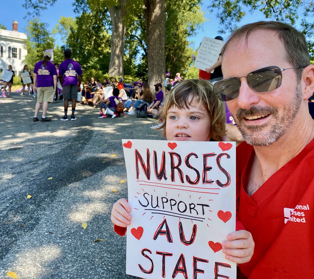 #solidarity can include taking children to pickets. Powerful strike this week by ⁦@austaffunion⁩ at ⁦@AmericanU⁩ 

#AStrikeReadyU #AUChangeCantWait #AUWelcome #AU2026 #UnionStrong #1U