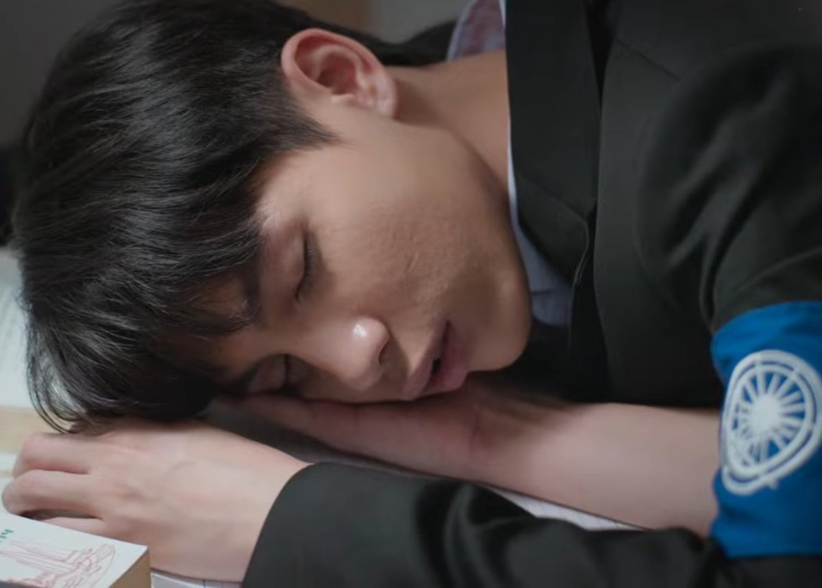 BLloverleriz's tweet image. Tam liste yanık.. #eclipsetheseries