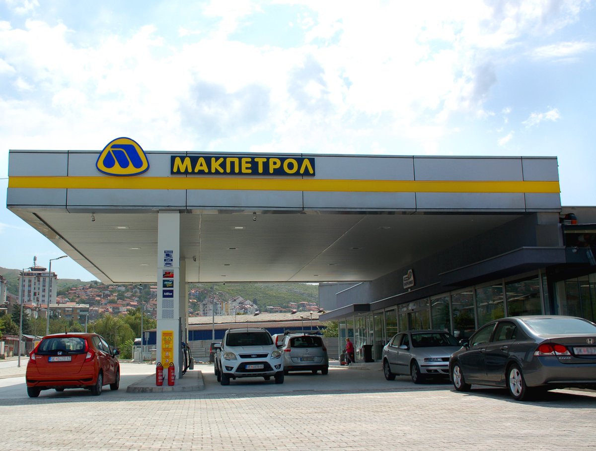 Отворена четврта локација на #Макпетрол во Велес која се придружува на современата мрежа на бензински станици на „Макпетрол“ низ државата. 
На бензинската достапни се ULTRA горивата со Dual Action Technology како и Shop&amp;Drive маркет со широк асортиман производи.
#ИмаКаде